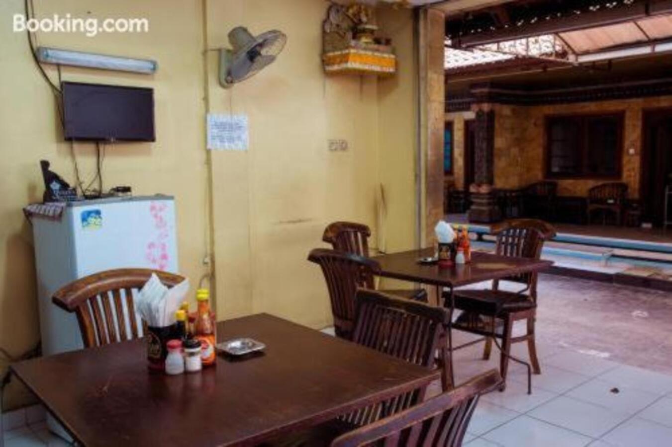 Segara Sadhu Inn Kuta By Ecommerceloka Exterior photo